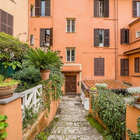 Fl Apartments Il Piccolo Borgo Di Trastevere Rome Luaran gambar
