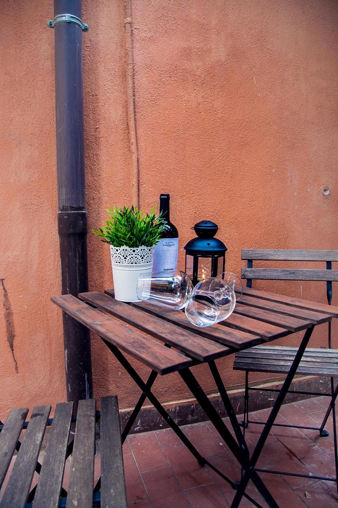 Fl Apartments Il Piccolo Borgo Di Trastevere Rome Luaran gambar