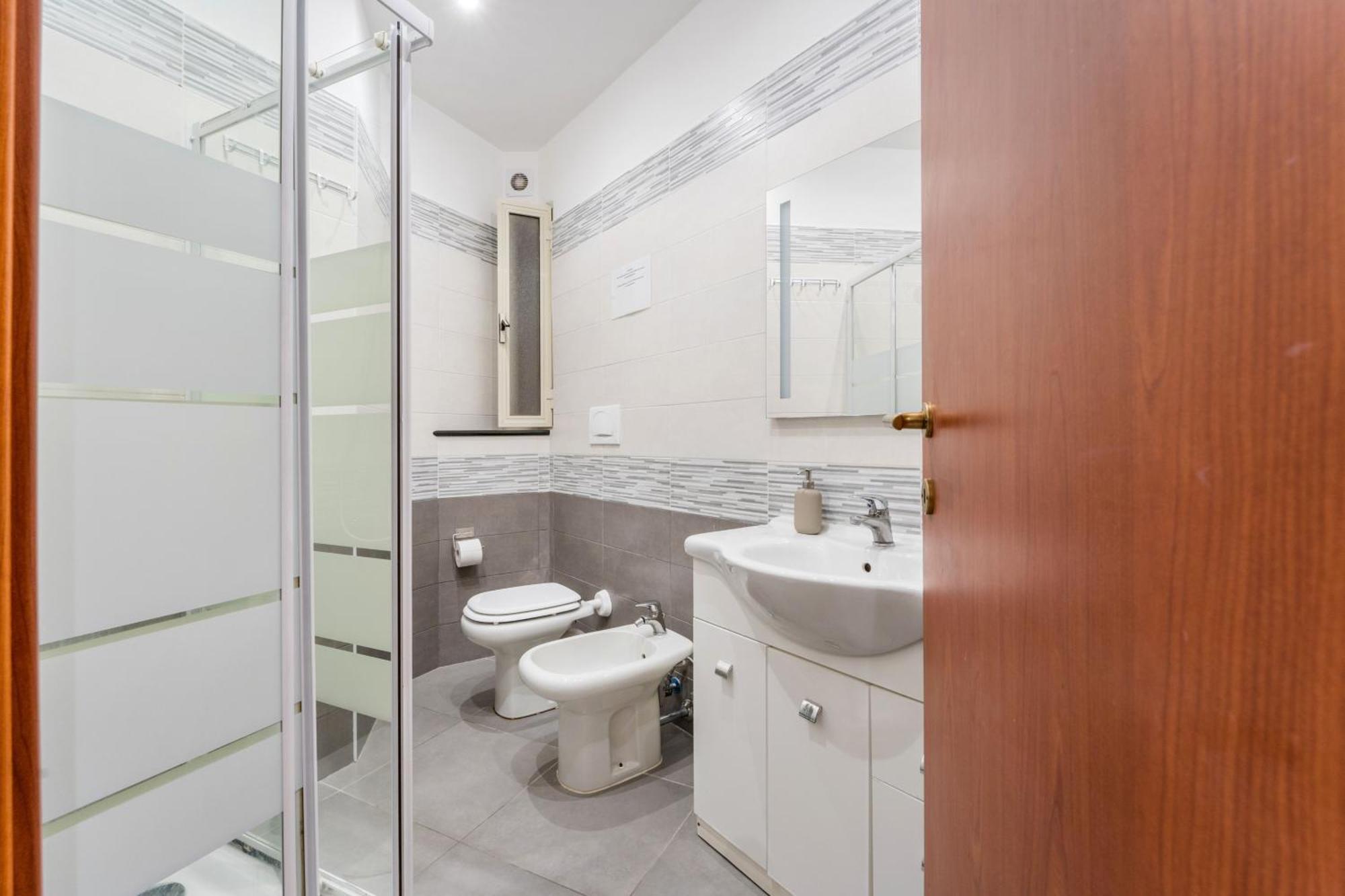 Fl Apartments Il Piccolo Borgo Di Trastevere Rome Luaran gambar